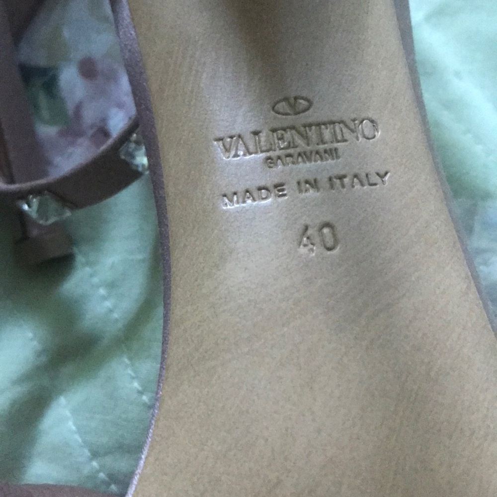 Nwt Valentino jewels stud stain heels - Picture 3 of 4